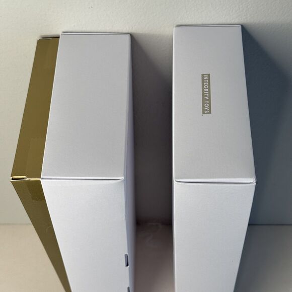 East 59th Street St Integrity Toys Empty Box Lid Storage Replacement IT White - Picture 5 of 13